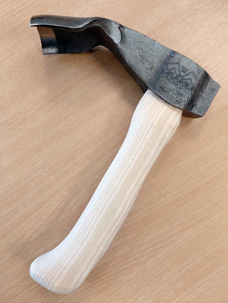 Adze, Traditional Style